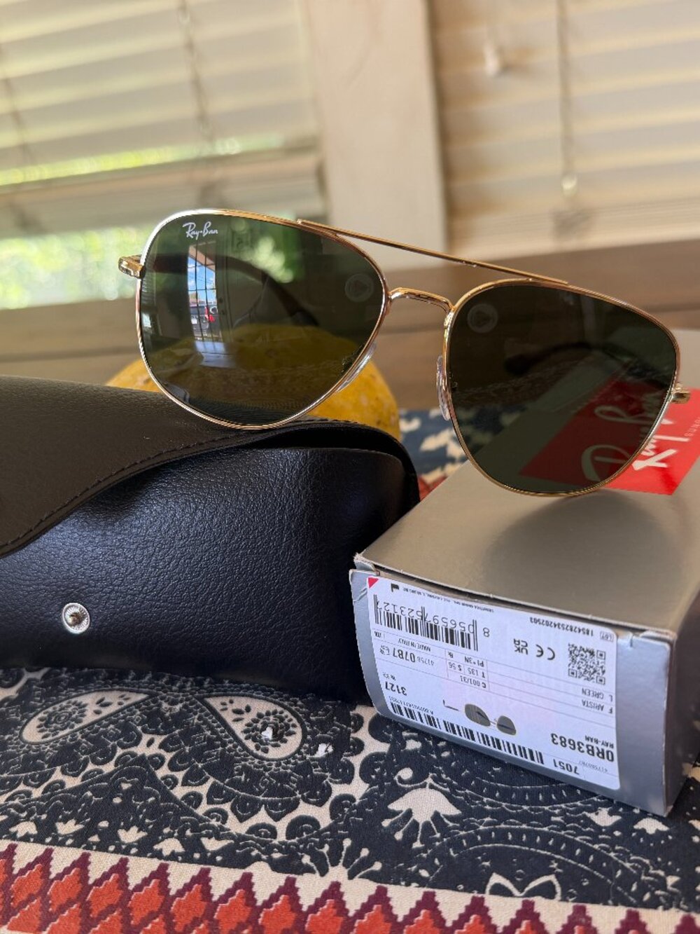 Ray-Ban RB3683 Gold Frame Green Lens Aviator Sunglasses, Brand New
